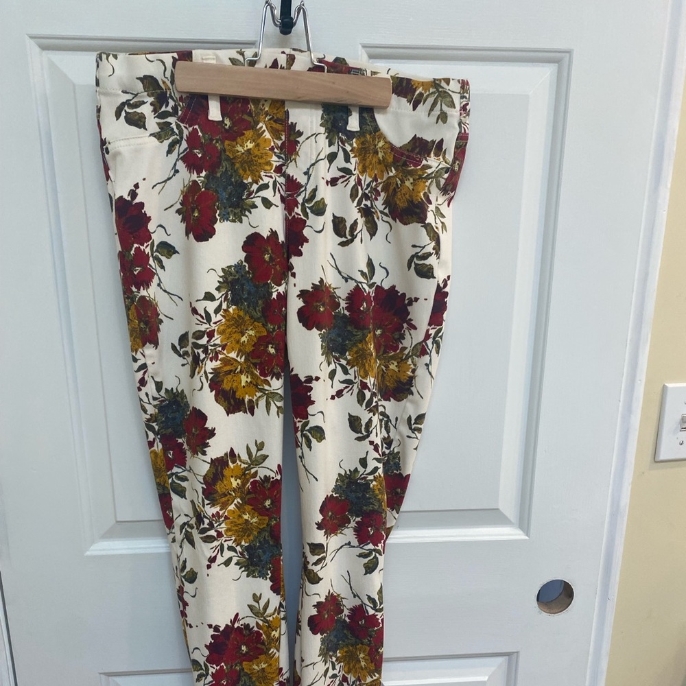 Cute floral pants time and tru brand